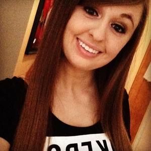 Meet your Posher, Alyssa